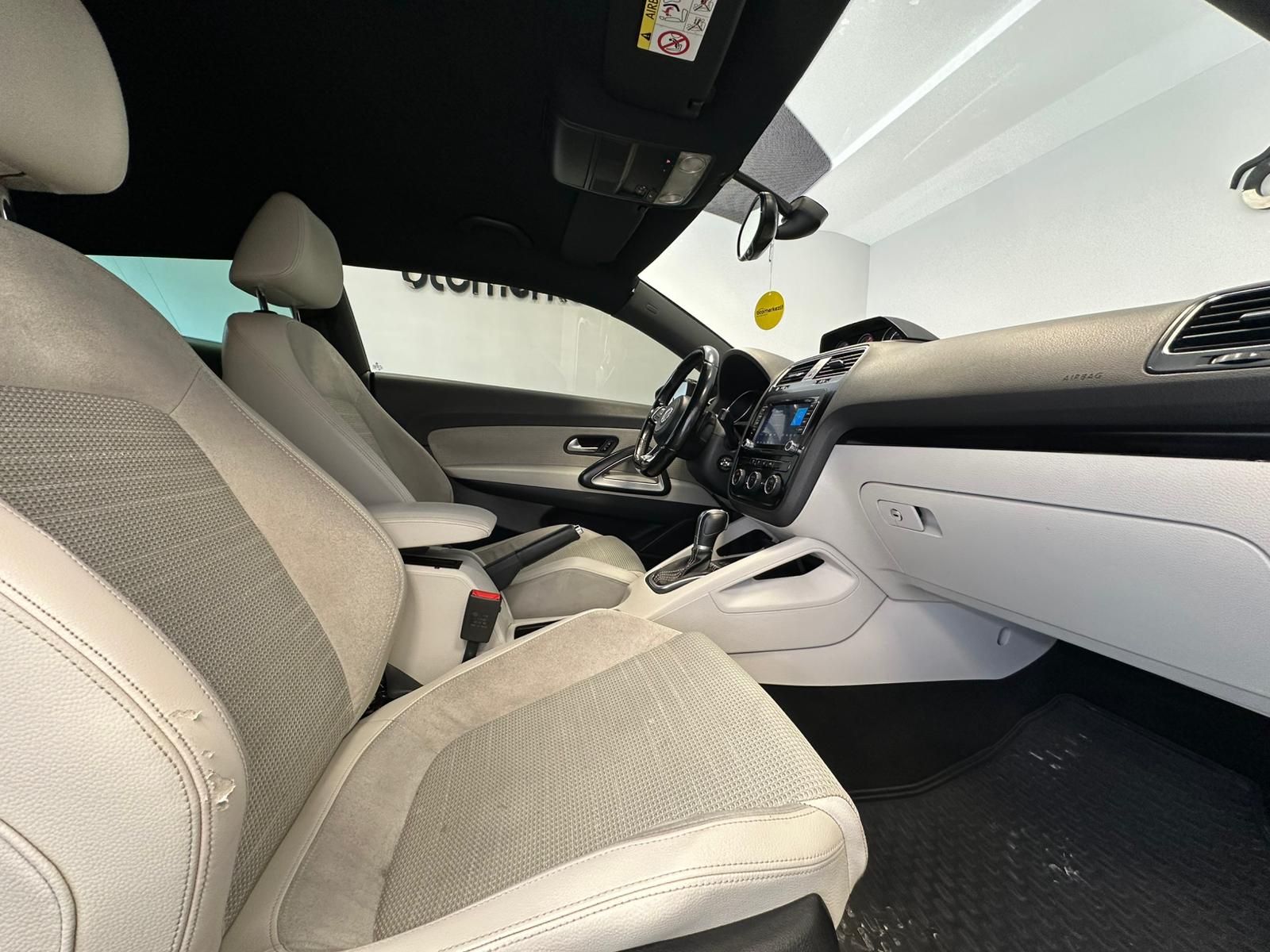 VOLKSWAGEN SCIROCCO 13